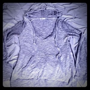 Long sleve hooded top comfey style with deep v